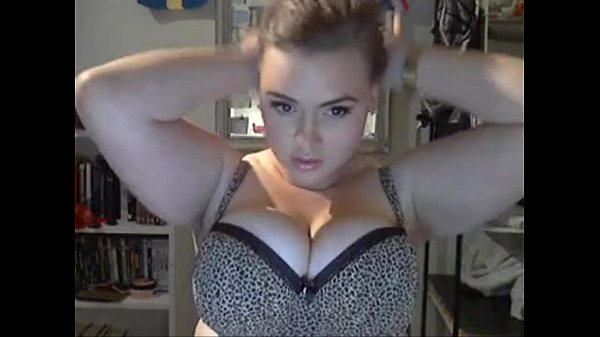 GIRL with nice  frame teasing on webcam- www.erickdarkebadass.com