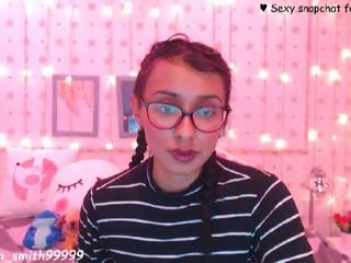 sarah-smiith on cam for live i sexy video chat