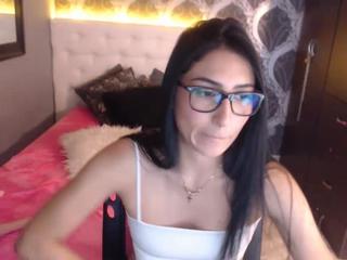 carolinedreams on cam for live i sexy video chat