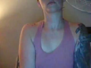 cheekyconfessor on cam for live i sexy video chat