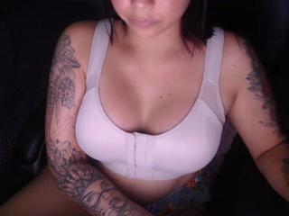 sexyviviian on cam for live i sexy video chat