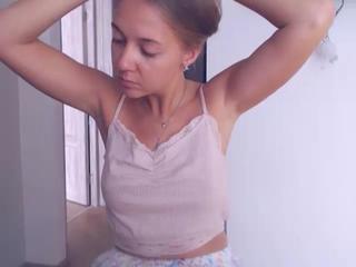 SylviaOneill on cam for live i sexy video chat
