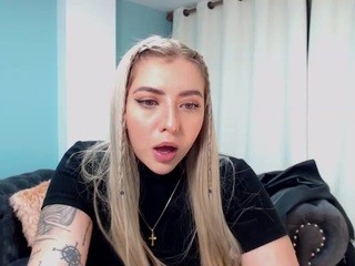 Im Melanie , ✽ on cam for live i sexy video chat