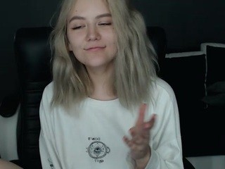 shinynikie on cam for live i sexy video chat