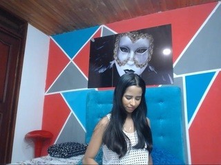 tina-thomson on cam for live i sexy video chat