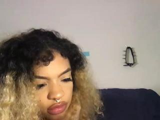 hunnibunni on cam for live i sexy video chat