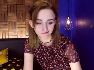 bonniejames on cam for live i sexy video chat