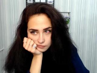 curlyafina on cam for live i sexy video chat