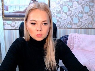 Erin on cam for live i sexy video chat