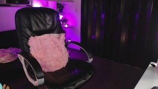 ?, kloe_lavinge? on cam for live i sexy video chat