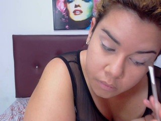 ?, ManuelaVera? on cam for live i sexy video chat