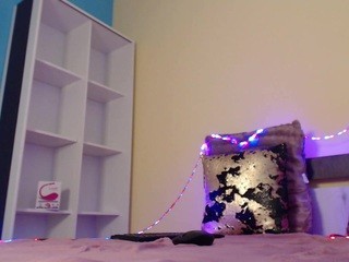 ?, Mikaela Fox? on cam for live i sexy video chat