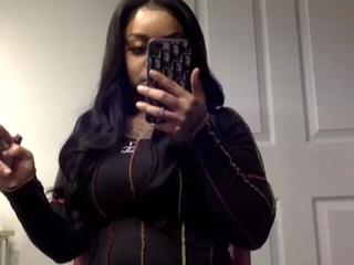 GoddessChanelLips on cam for live i sexy video chat