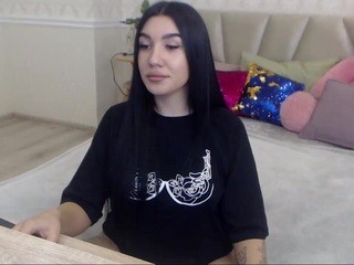 kiradreams on cam for live i sexy video chat