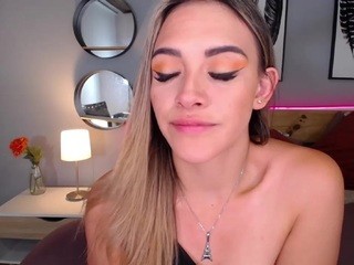 RAVEEN on cam for live i sexy video chat