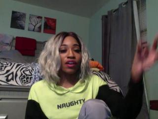 Reina the #BanHammer on cam for live i sexy video chat