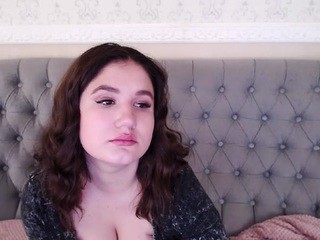 Sweet Milla on cam for live i sexy video chat