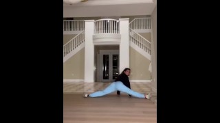 [Teen] Addison Rae Twerks on your Cock