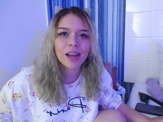 thalia-13 on cam for live i sexy video chat