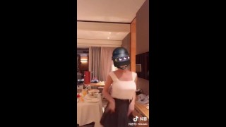 tiktok抖音火山福利10 美女小姐姐网红抖奶舞， 真空抖胸舞, 热舞， 爆乳 巨乳 超乳 Sexy Chinese girl