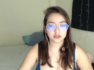 CAMI on cam for live i sexy video chat