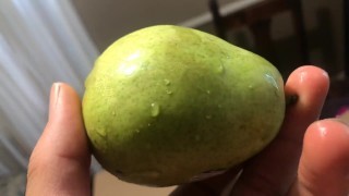 ROCK MERCURY UNPACKS IMPERFECT PRODUCE DELIVERY BOX