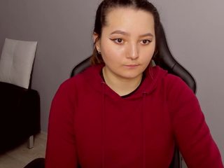 RozaliaLevi on cam for live i sexy video chat