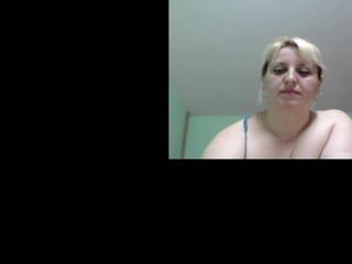 SorayaM on cam for live i sexy video chat