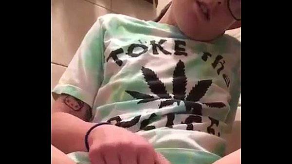 tiny teen pussy fucked – www.bustyteencamgirls.com