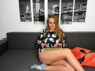 whitteangel on cam for live i sexy video chat