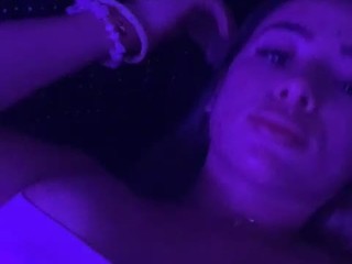 kristiwest on cam for live i sexy video chat
