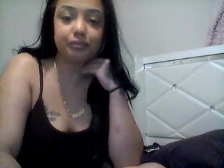 lilbittydraya on cam for live i sexy video chat