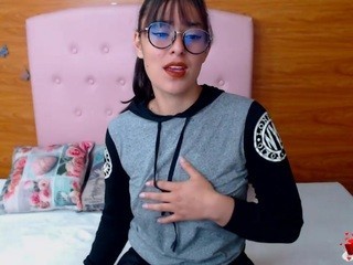 Adriana, ? on cam for live sex chat