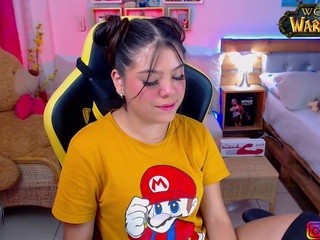 Ambar Evans on cam for live sex chat