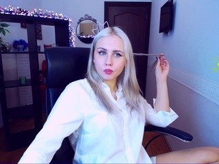 b1un-98293 on cam for live sex chat