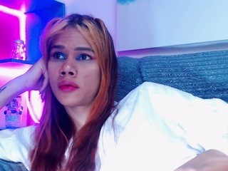 BRIYIT on cam for live sex chat