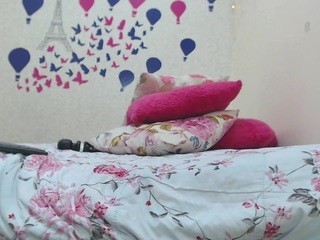 carlabrown on cam for live sex chat