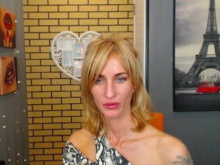 cindydream on cam for live sex chat