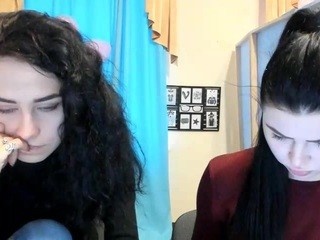 curlyafina on cam for live sex chat