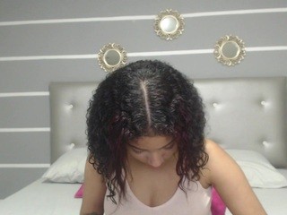 ?, cuurlyangel ? on cam for live sex chat