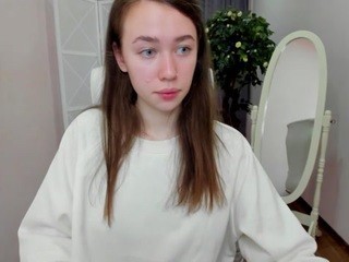 happy-a1mee on cam for live sex chat