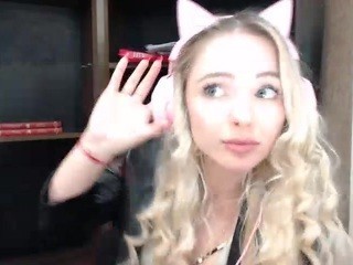 InnocentBaby9 on cam for live sex chat