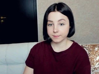 miacollinz on cam for live sex chat