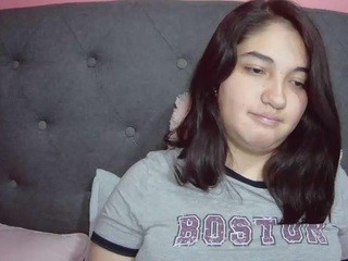 miawallance on cam for live sex chat