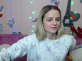 michellemonti on cam for live sex chat