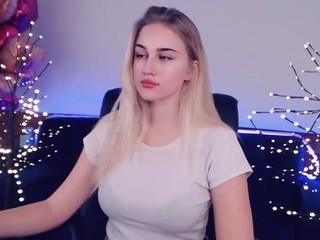 santaflower on cam for live sex chat