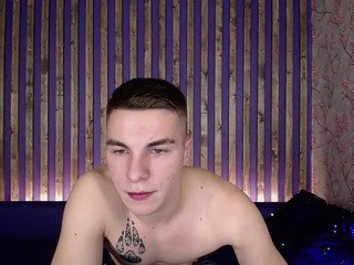 tayllercrysl on cam for live i sexy video chat