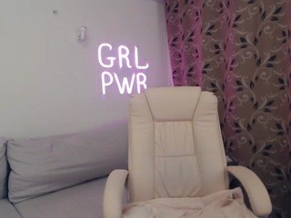 zlatovlaska on cam for live sex chat