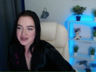 alira-ann on cam for live sex chat