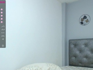 Alisonhottie nude on cam – live sex chat